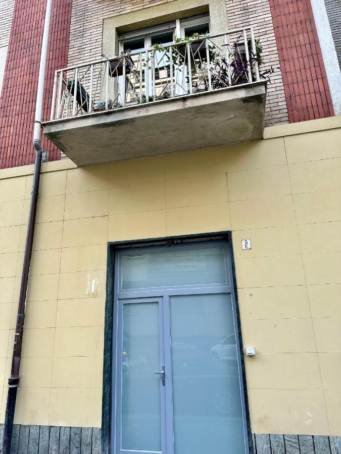 Casa Genovesi - Vicino Porta Nuova F.S. Apartamento Turim Exterior foto